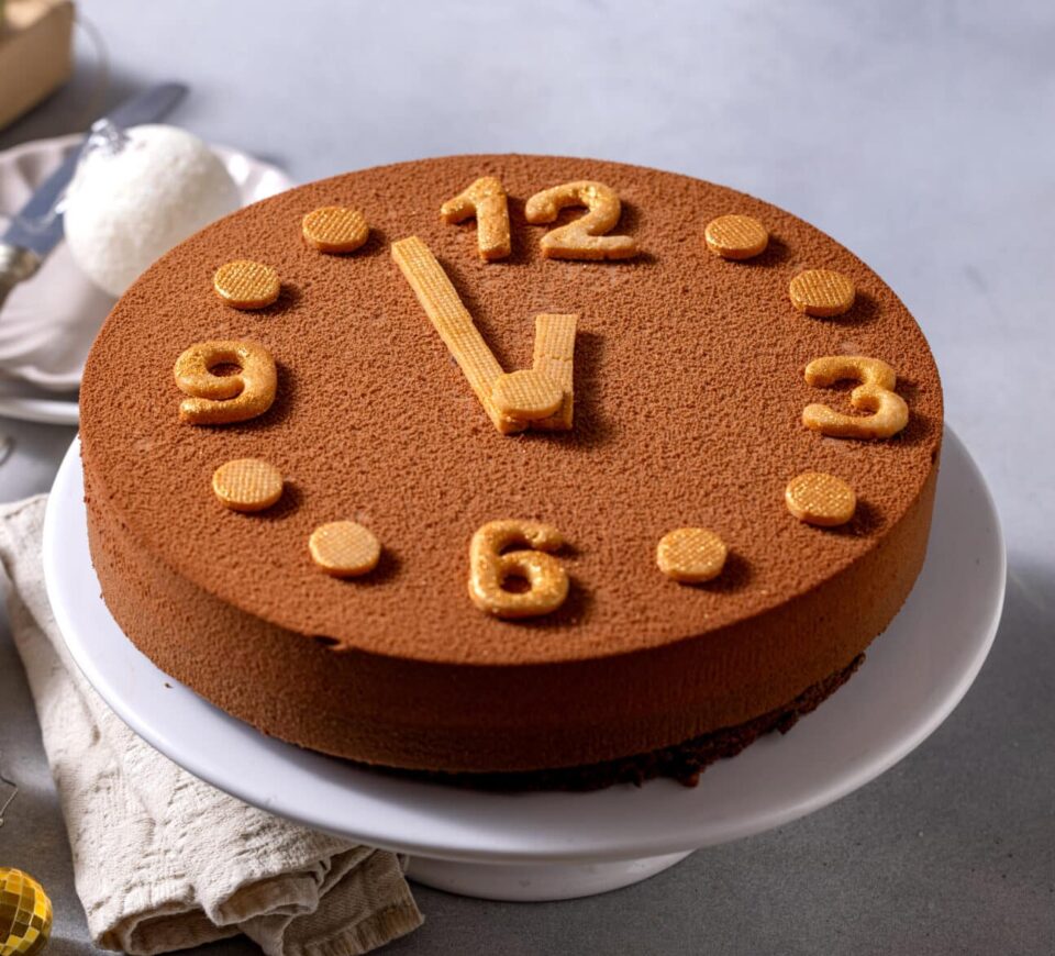 עוגת חמישה לחצות (קוטר 24)